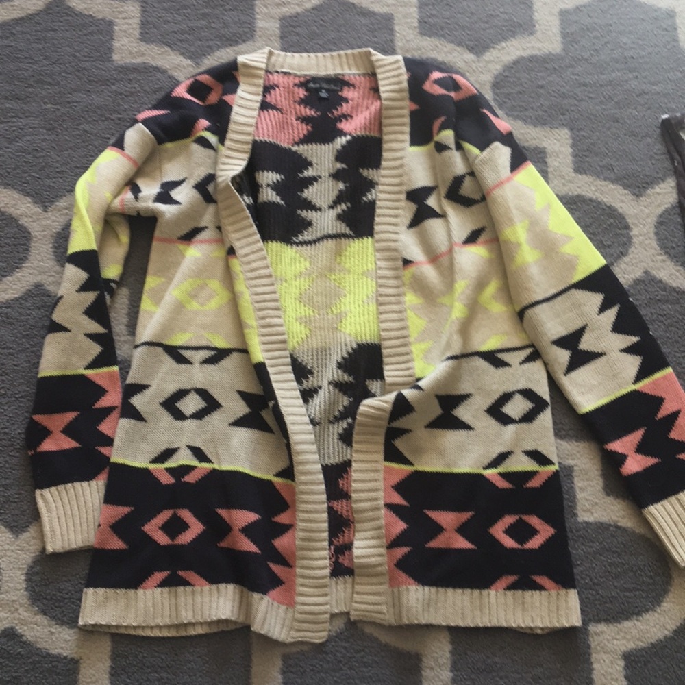 Multi color Aztec print sweater/cardigan